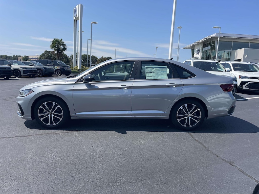 New 2026 Volkswagen Jetta 1.5T Sport Car