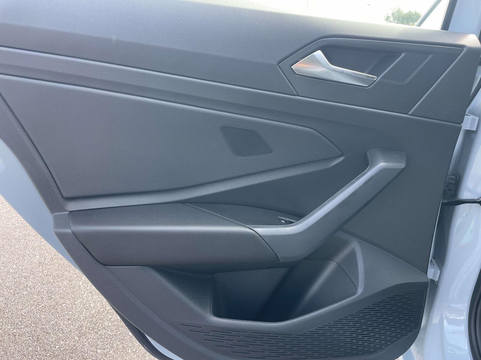 2026 Volkswagen Jetta Sport - Photo 10