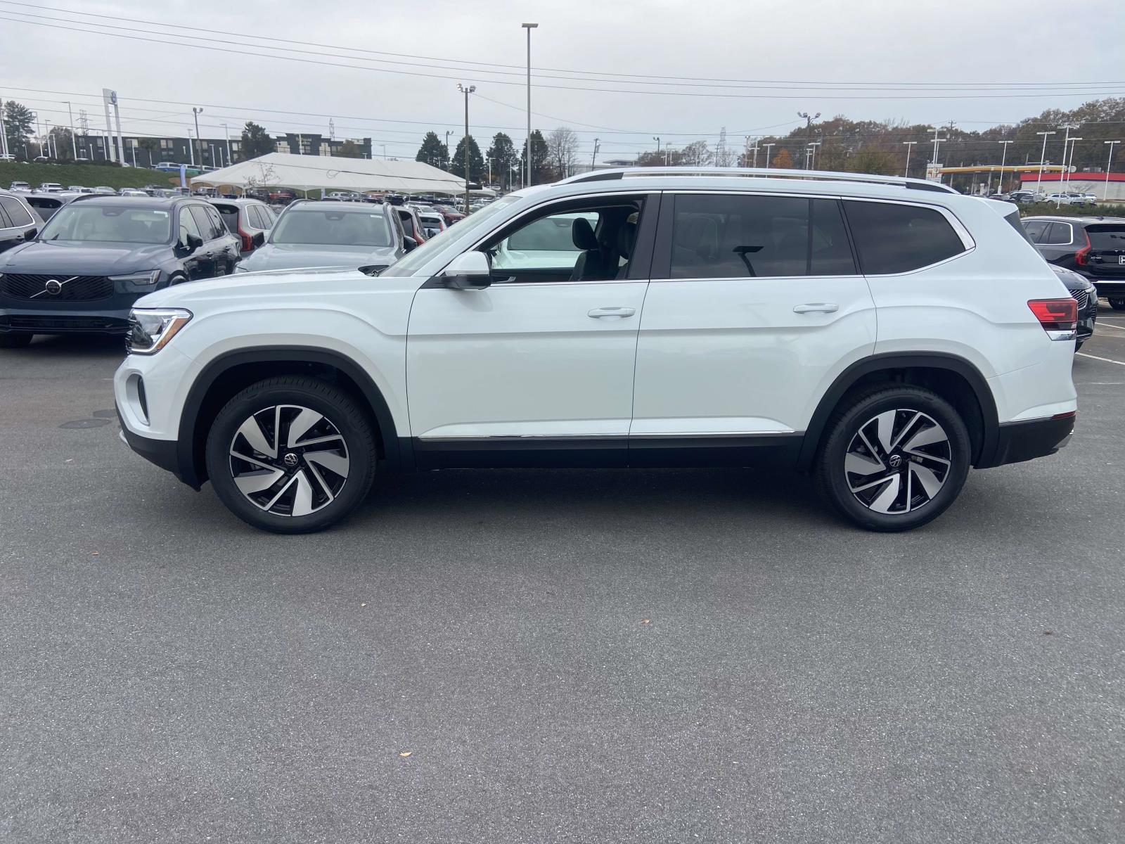 2026 Volkswagen Atlas SEL - Photo 6
