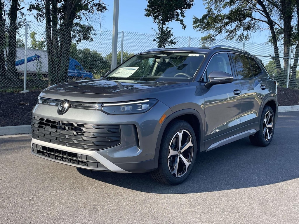 New 2026 Volkswagen Tiguan 2.0T SE Sport Utility