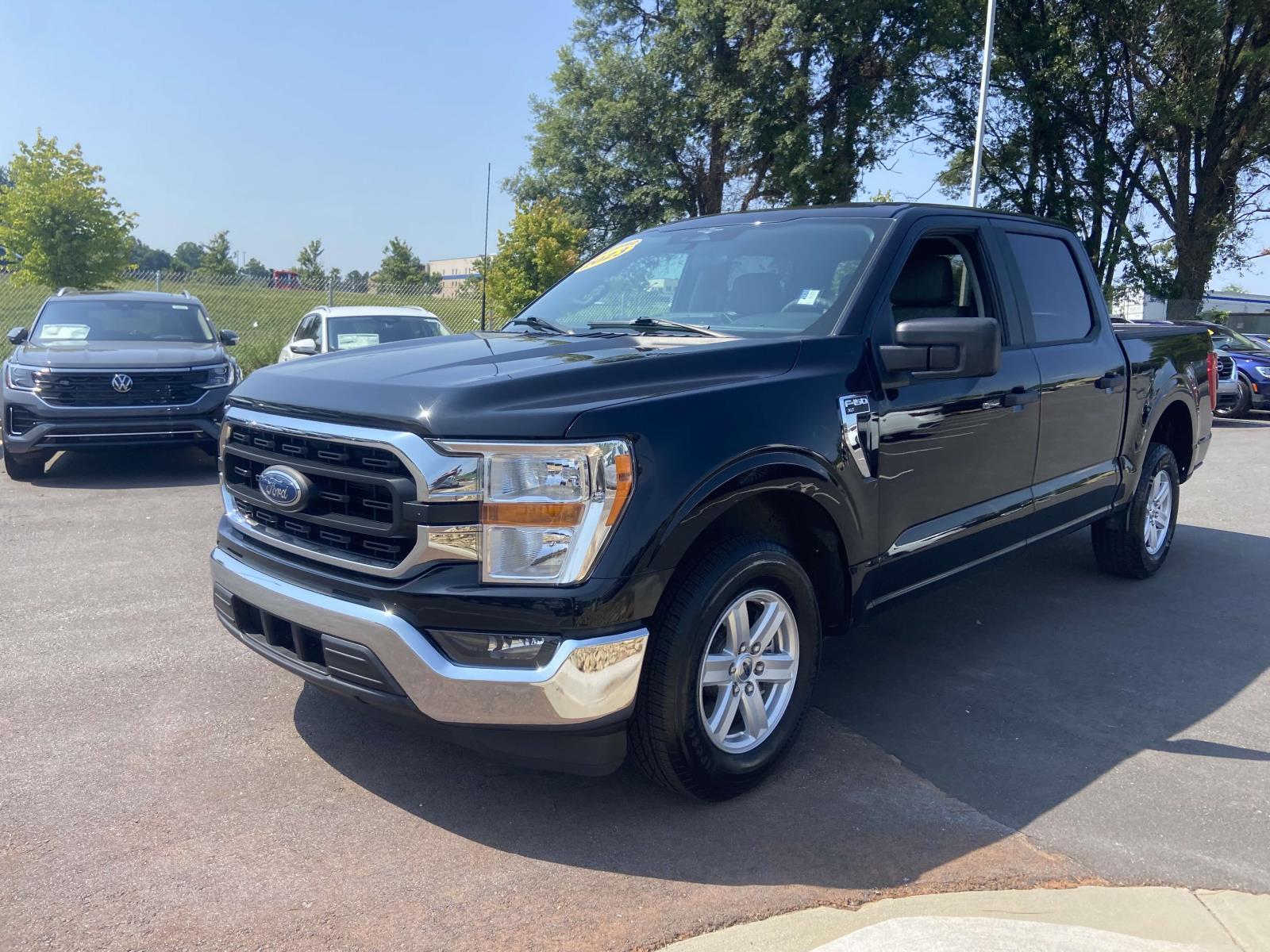 2023 Ford F-150 XLT photo 3
