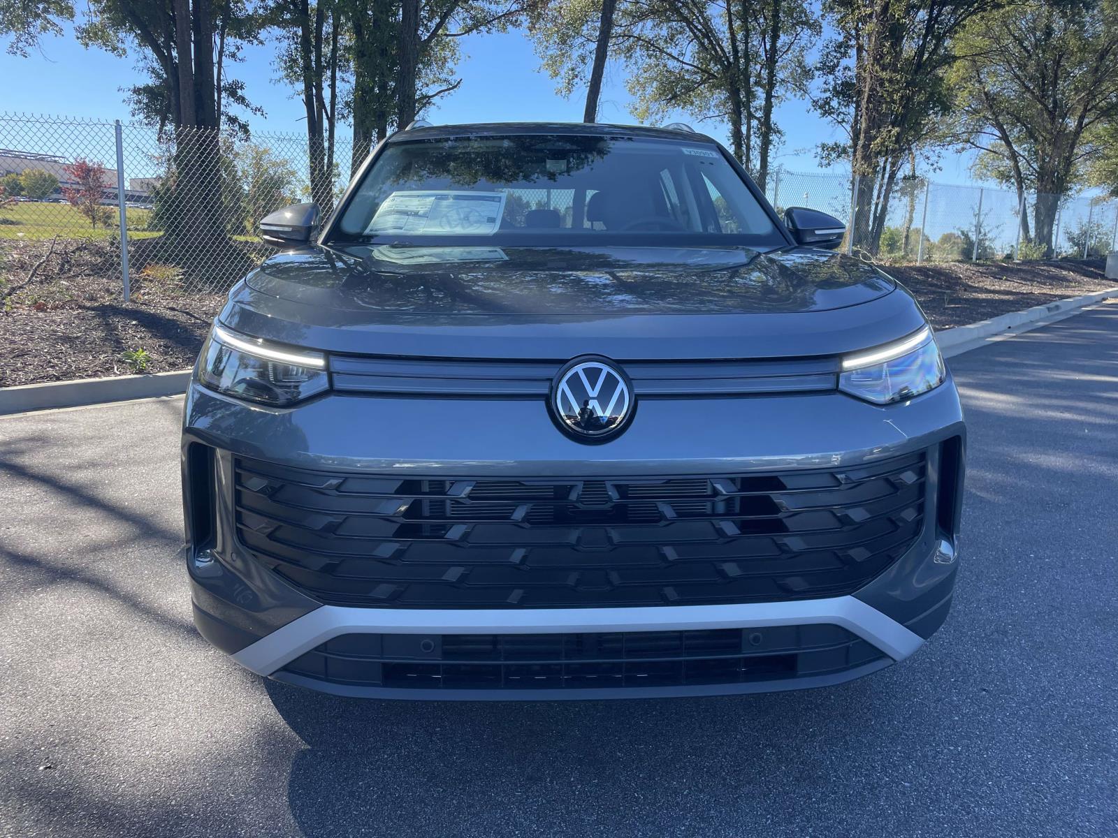 New 2026 Volkswagen Tiguan 2.0T SE Sport Utility