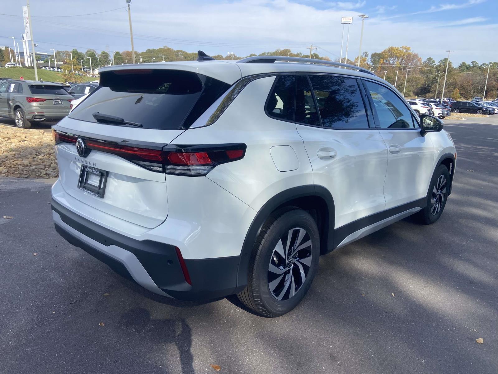 2026 Volkswagen Tiguan S - Photo 9