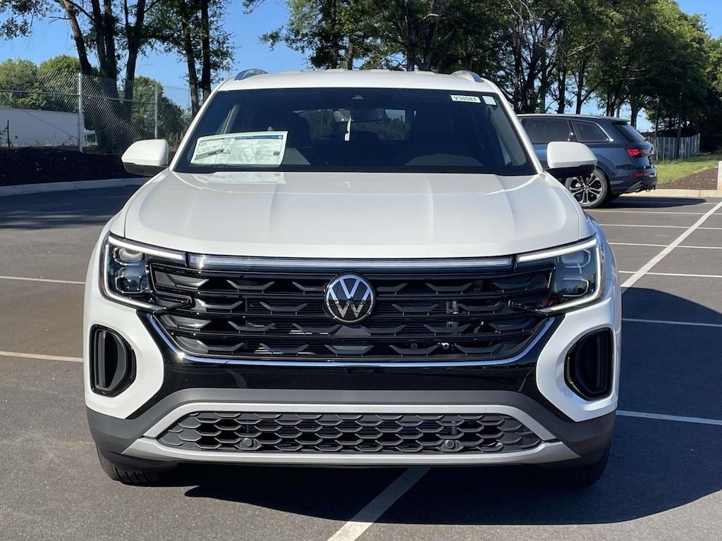 New 2026 Volkswagen Atlas Cross Sport 2.0T SE FWD Sport Utility