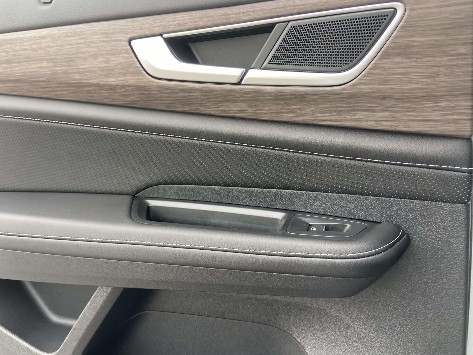 2026 Volkswagen Atlas SEL - Photo 17
