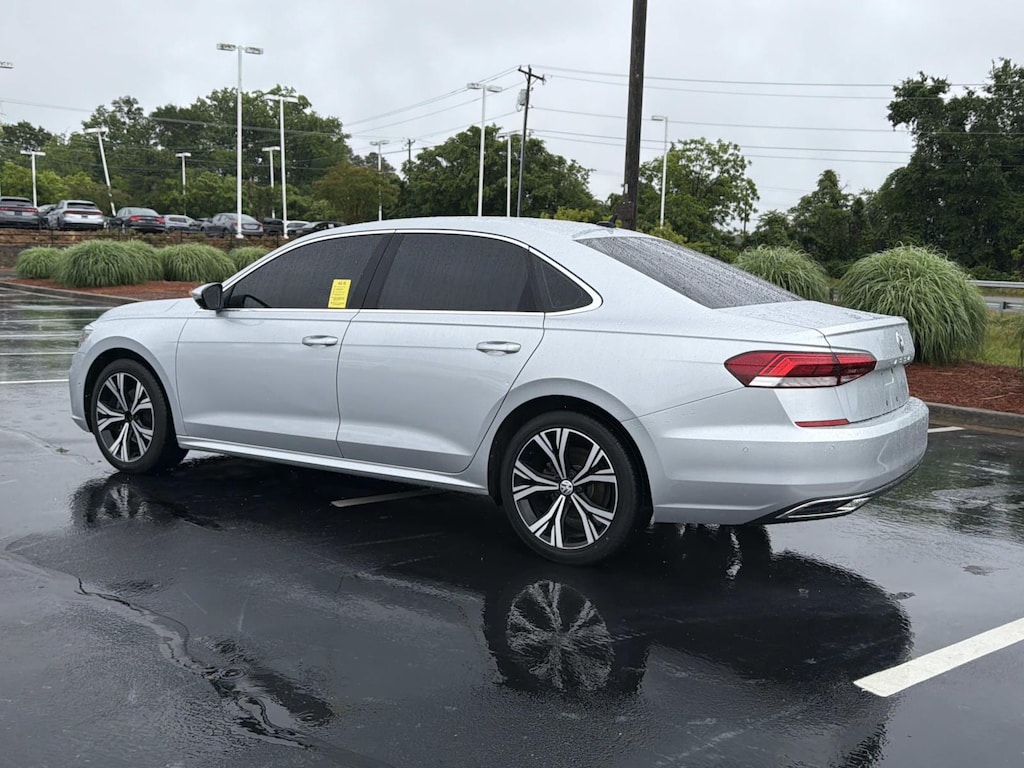 Used 2020 Volkswagen Passat 2.0T SEL Auto Car
