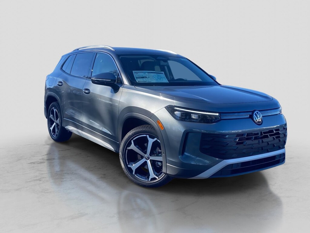 New 2026 Volkswagen Tiguan 2.0T SE Sport Utility