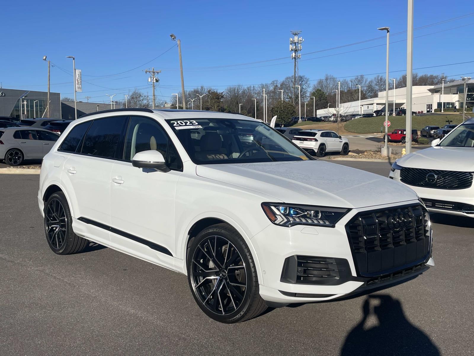 2023 Audi Q7 55 Prestige's photo