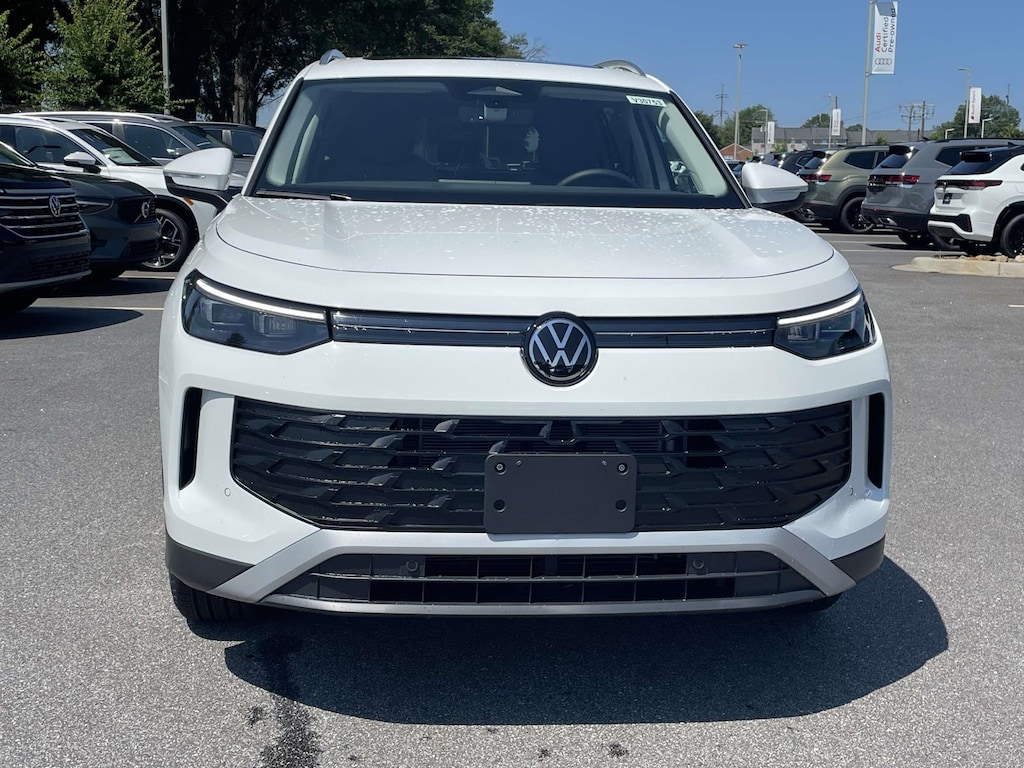 New 2026 Volkswagen Tiguan 2.0T SE Sport Utility