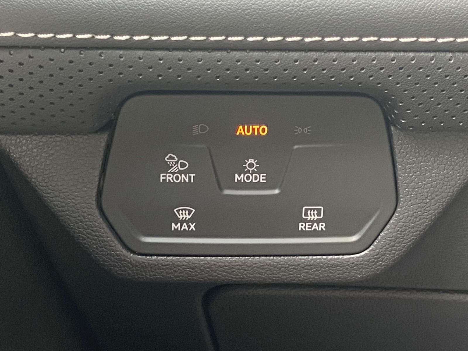 2026 Volkswagen Atlas SEL Premium R-Line - Photo 23