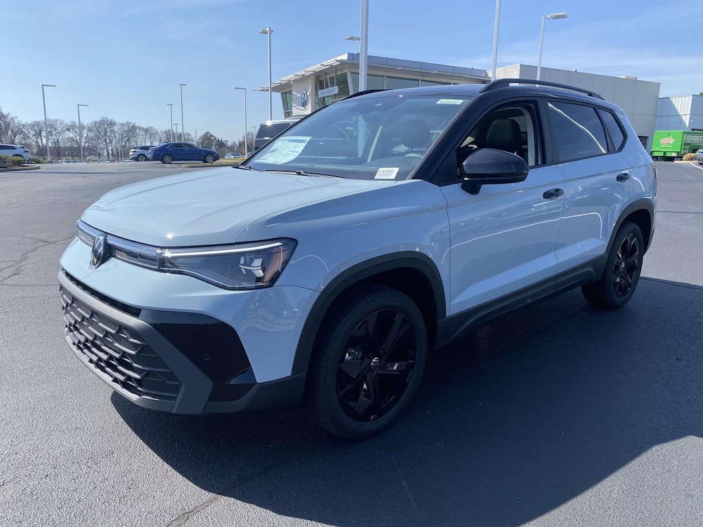 New 2026 Volkswagen Taos 1.5T SE Black Sport Utility