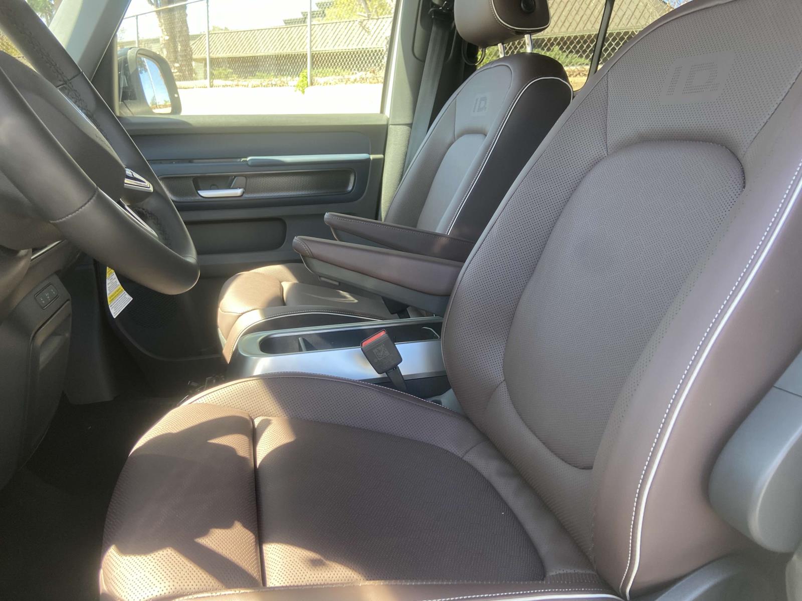 2025 Volkswagen ID. Buzz PRO S - Photo 18