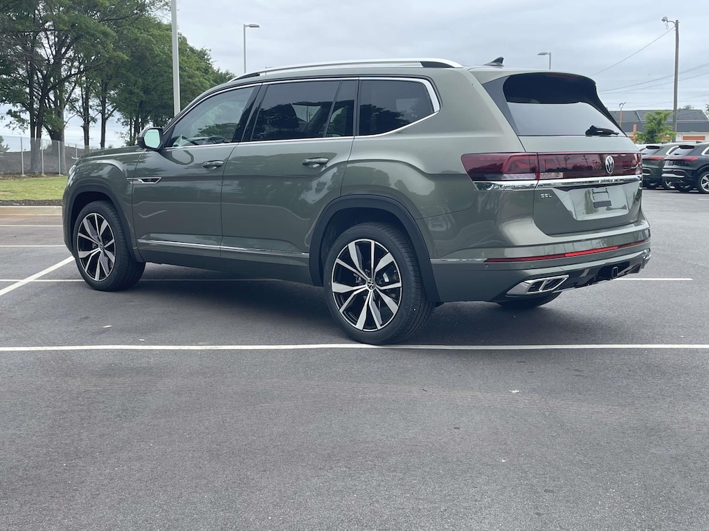 New 2026 Volkswagen Atlas 2.0T SEL Premium R-Line Sport Utility