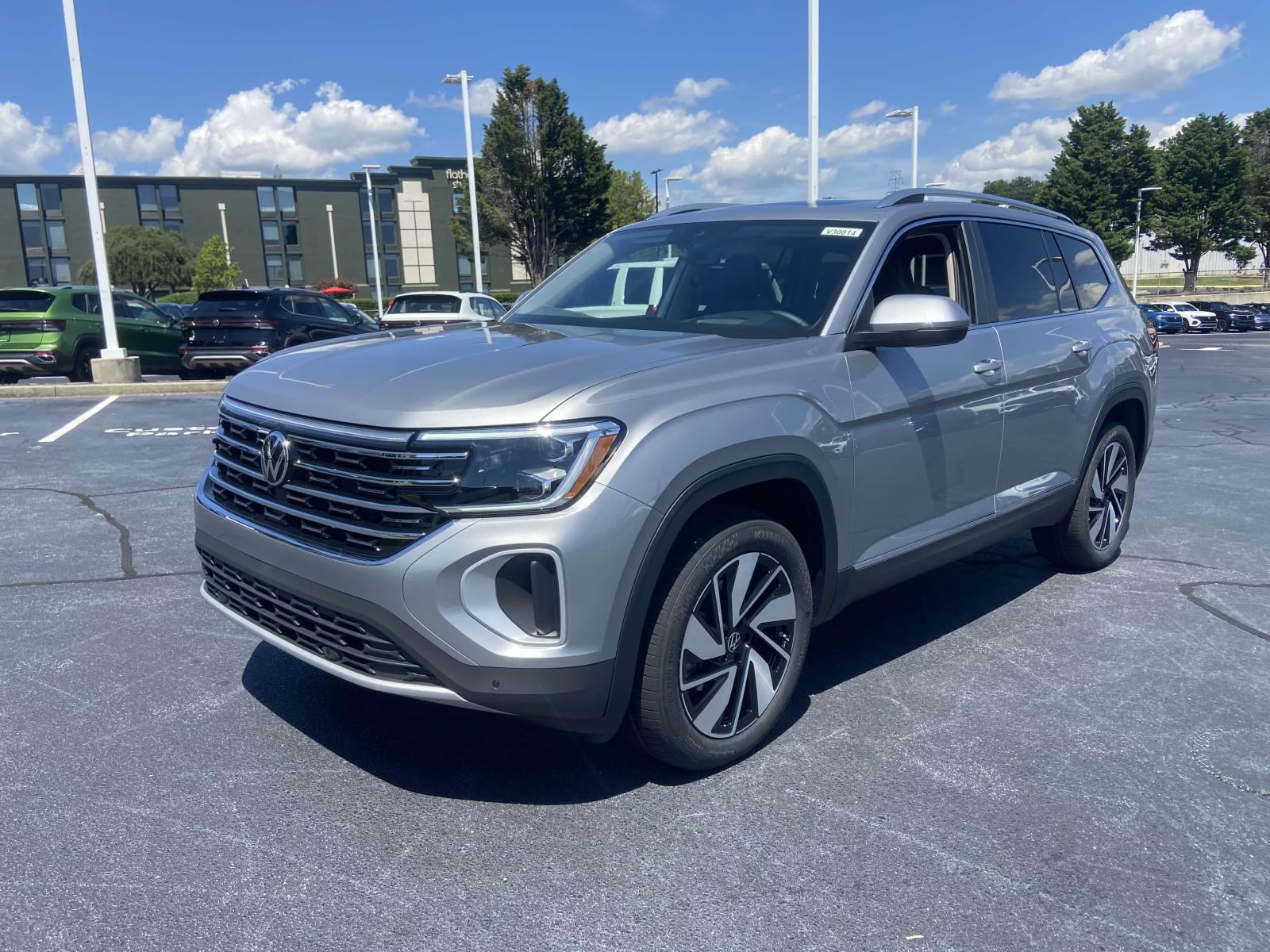 2026 Volkswagen Atlas SEL photo 3