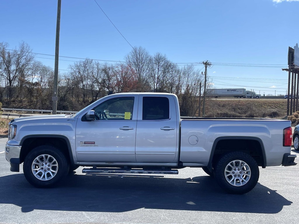Used 2018 GMC Sierra 1500 4WD Double Cab 143.5 SLE Extended Cab Pickup