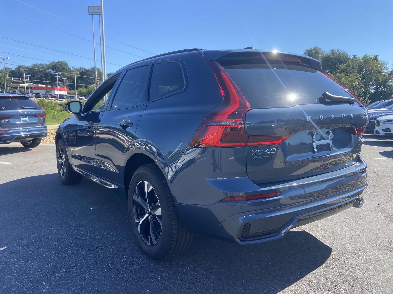 2026 Volvo XC60 Core - Photo 7