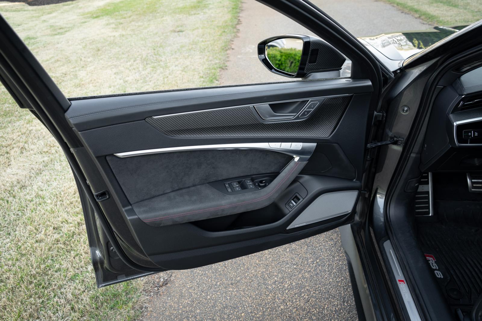 2024 Audi RS 6 Avant Base - Photo 35