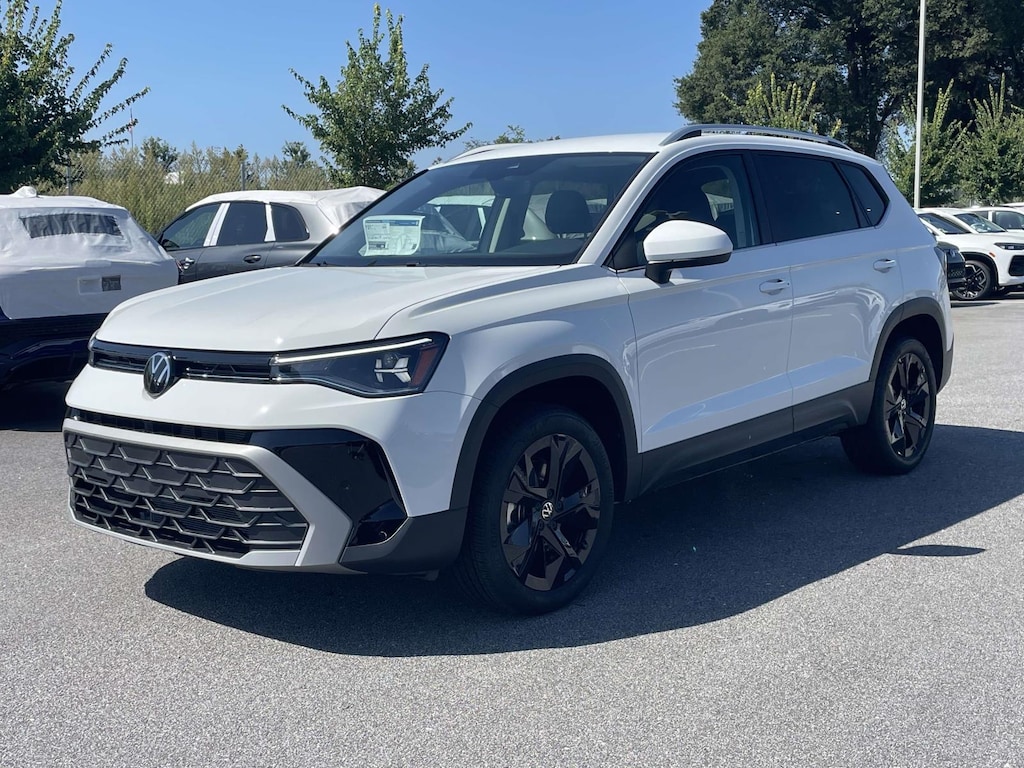 New 2026 Volkswagen Taos 1.5T SE Sport Utility