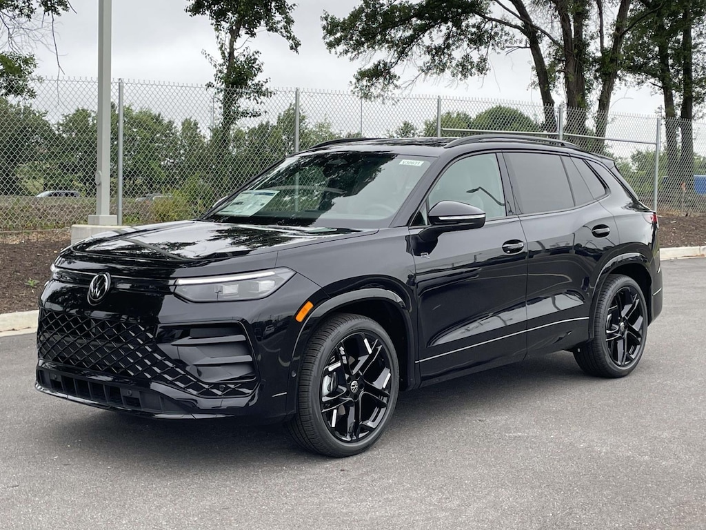 New 2026 Volkswagen Tiguan 2.0T SE R-Line Black Sport Utility