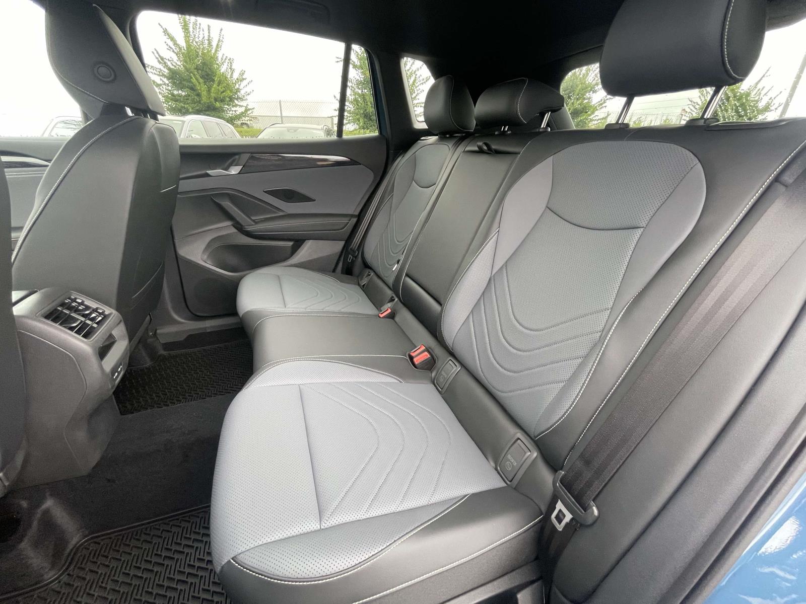 2026 Volkswagen Tiguan SE R-LINE BLACK - Photo 13