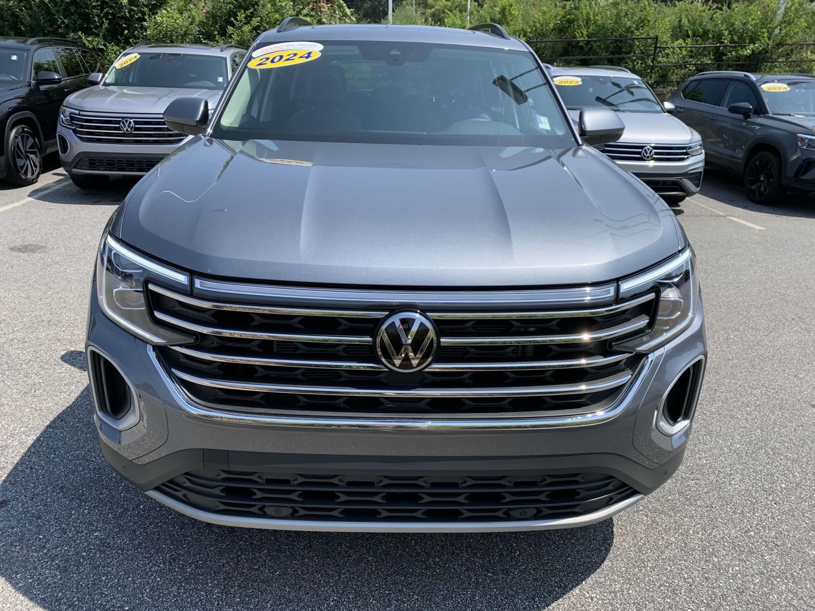 Used 2024 Volkswagen Atlas SE w/Tech with VIN 1V2JR2CA0RC535558 for sale in Greenville, SC