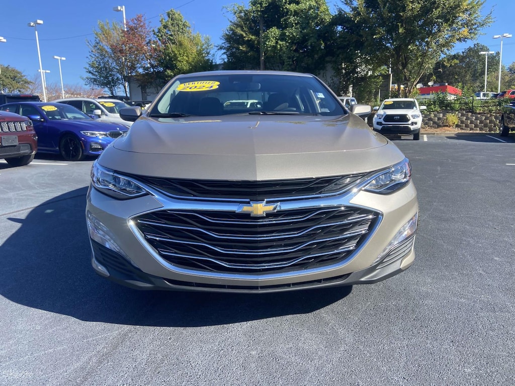 Used 2024 Chevrolet Malibu Sdn 2LT Car