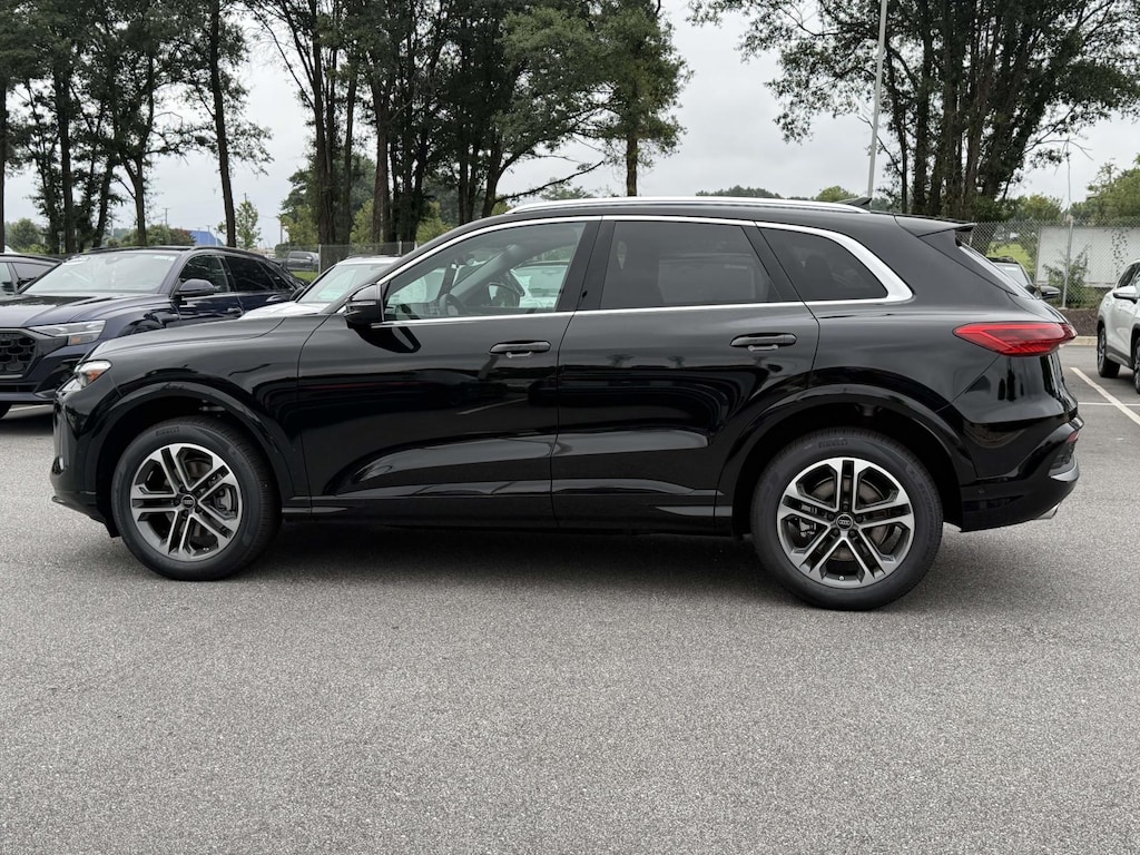 New 2026 Audi Q5 2.0T Premium Plus Sport Utility