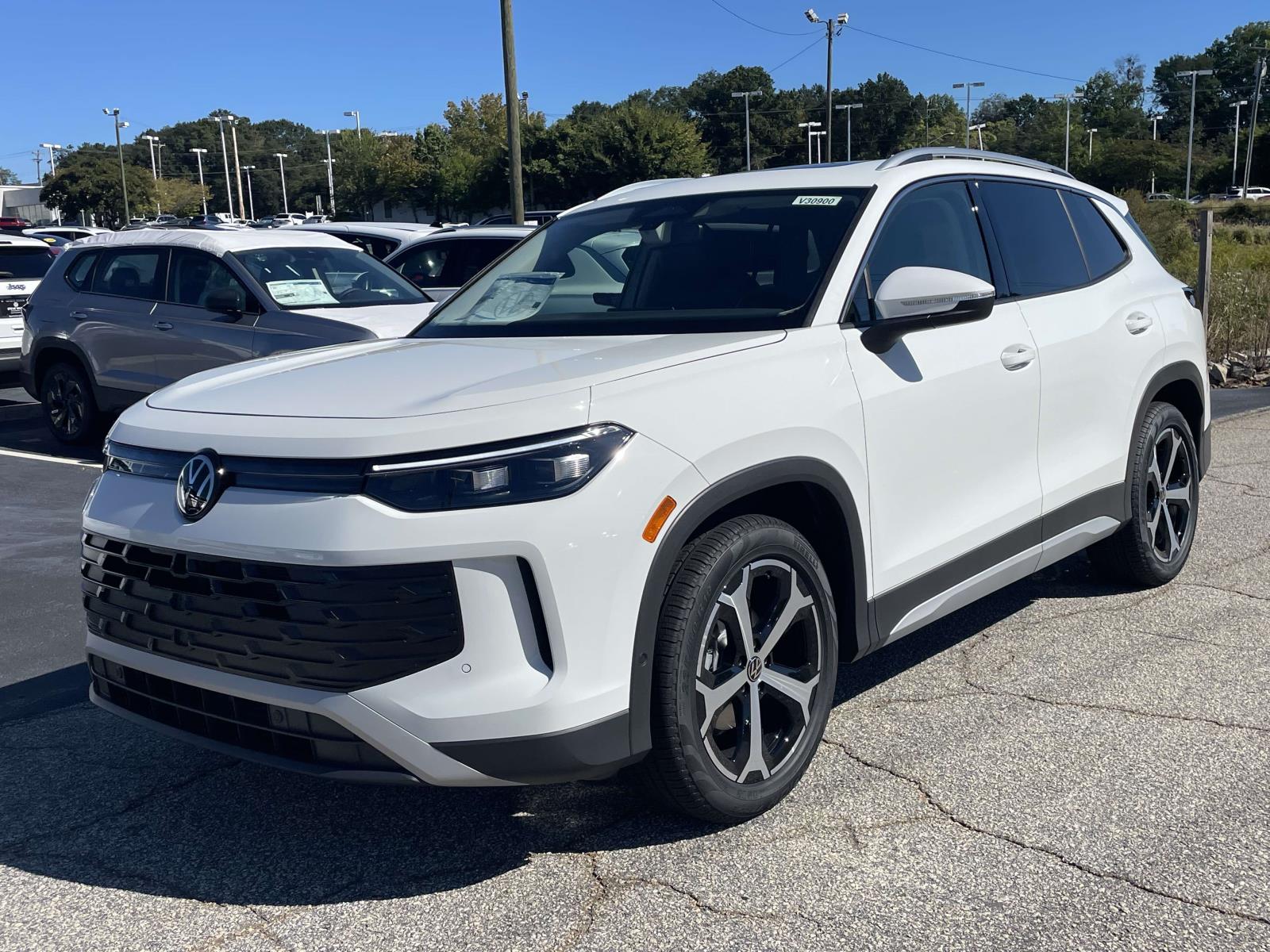 New 2026 Volkswagen Tiguan 2.0T SE Sport Utility