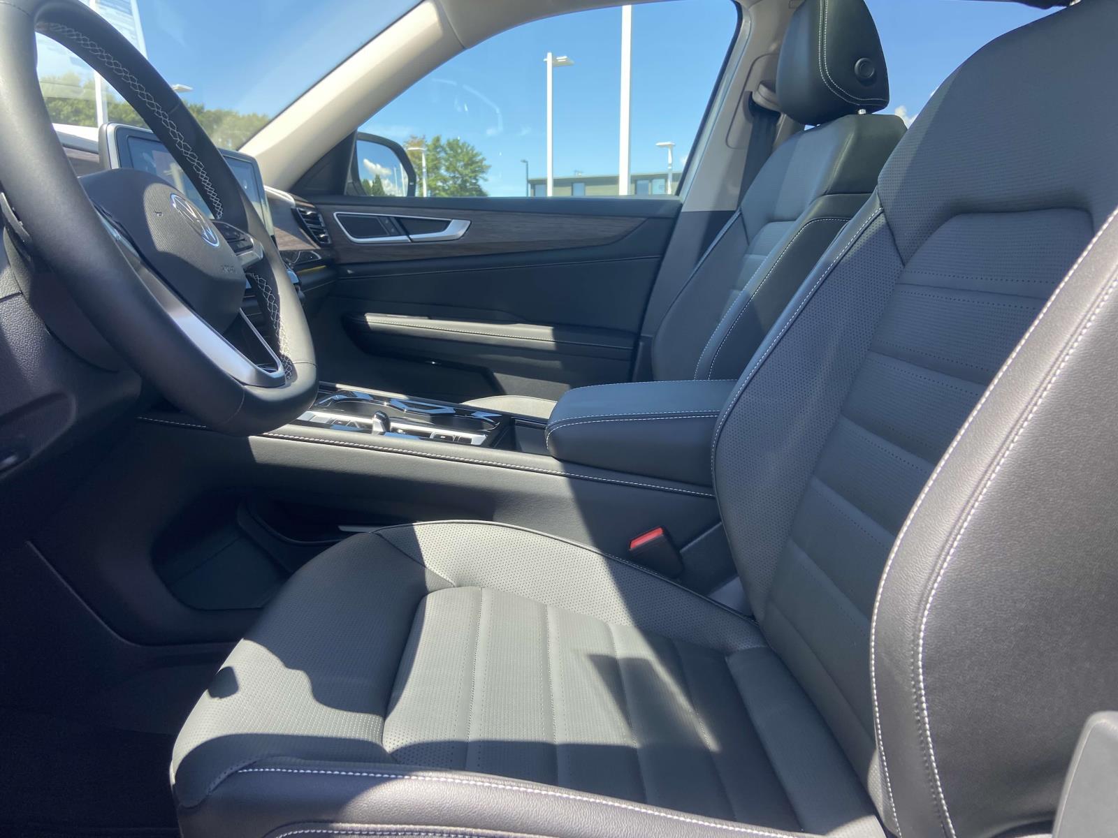 2026 Volkswagen Atlas SEL - Photo 18