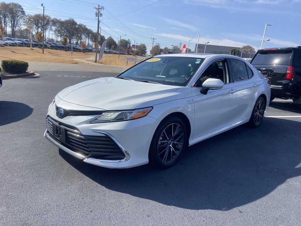 Used 2021 Toyota Camry Hybrid XLE CVT (Natl) Car