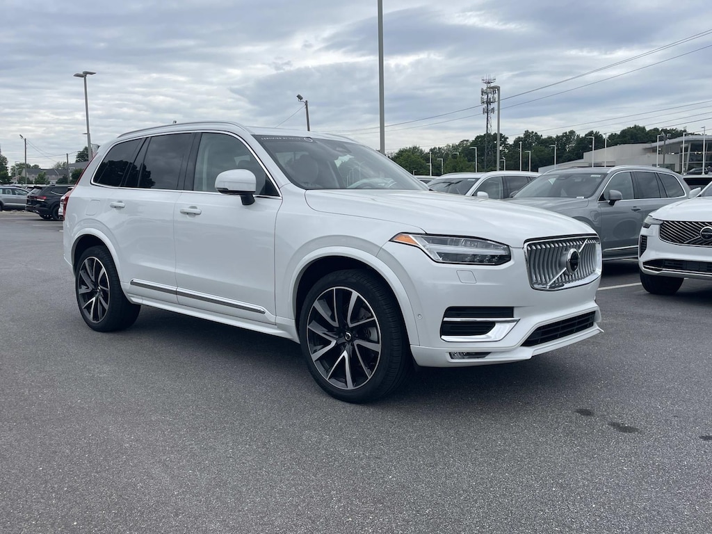 Used 2023 Volvo XC90 B5 AWD Plus 7P Sport Utility
