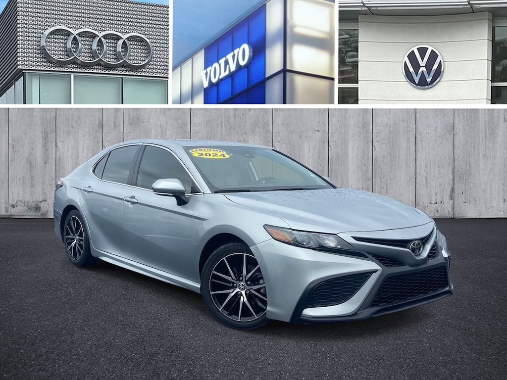 Used 2024 Toyota Camry SE Auto (Natl) Car