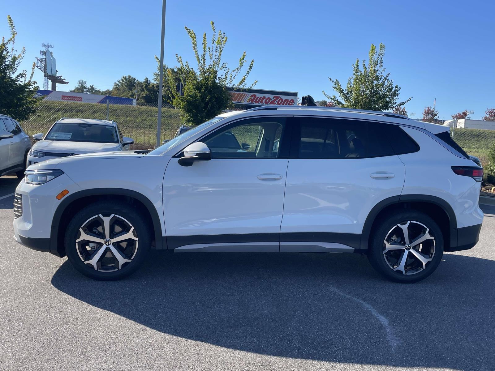 New 2026 Volkswagen Tiguan 2.0T SE Sport Utility