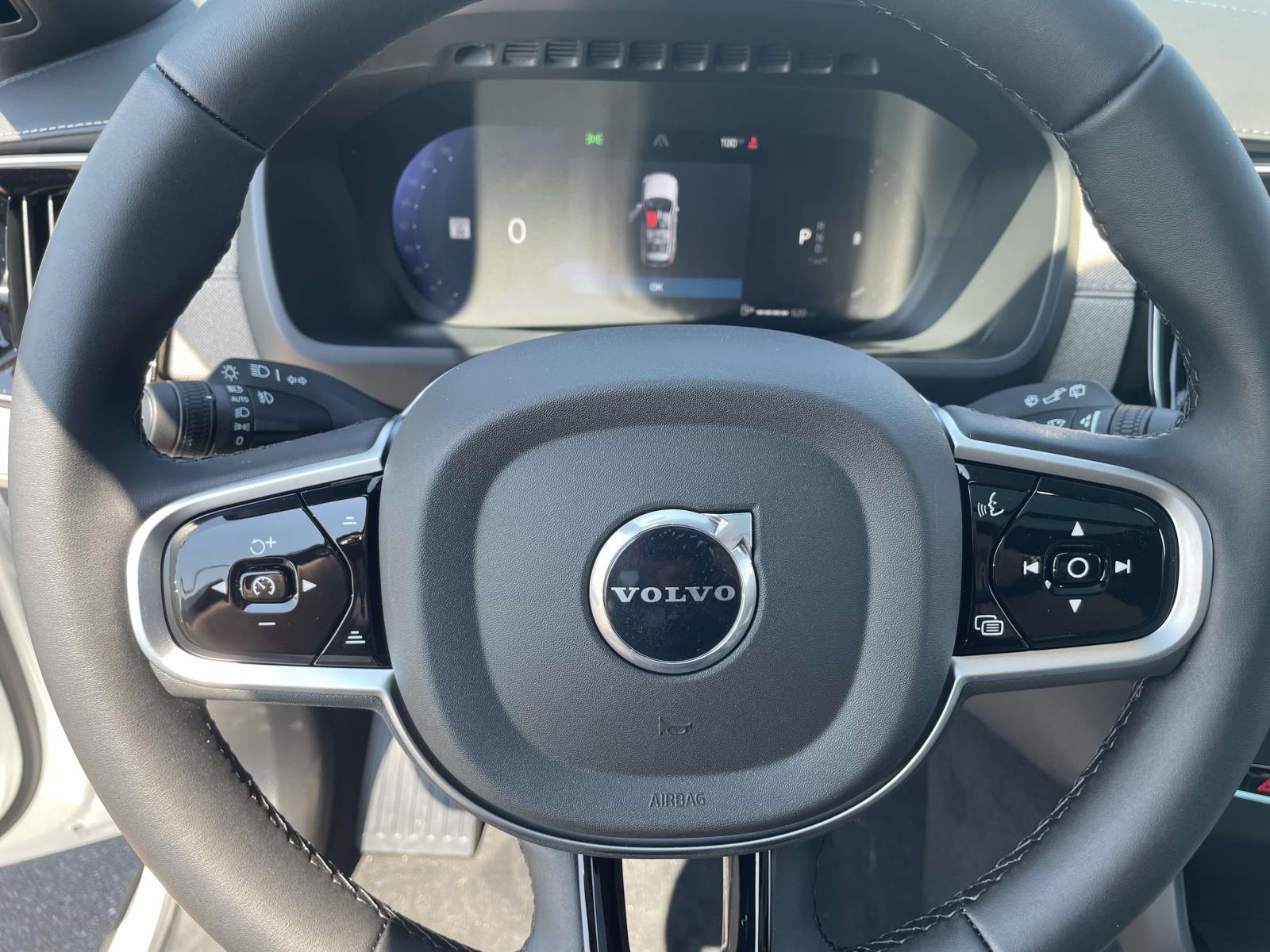 2026 Volvo XC90 Plus - Photo 22