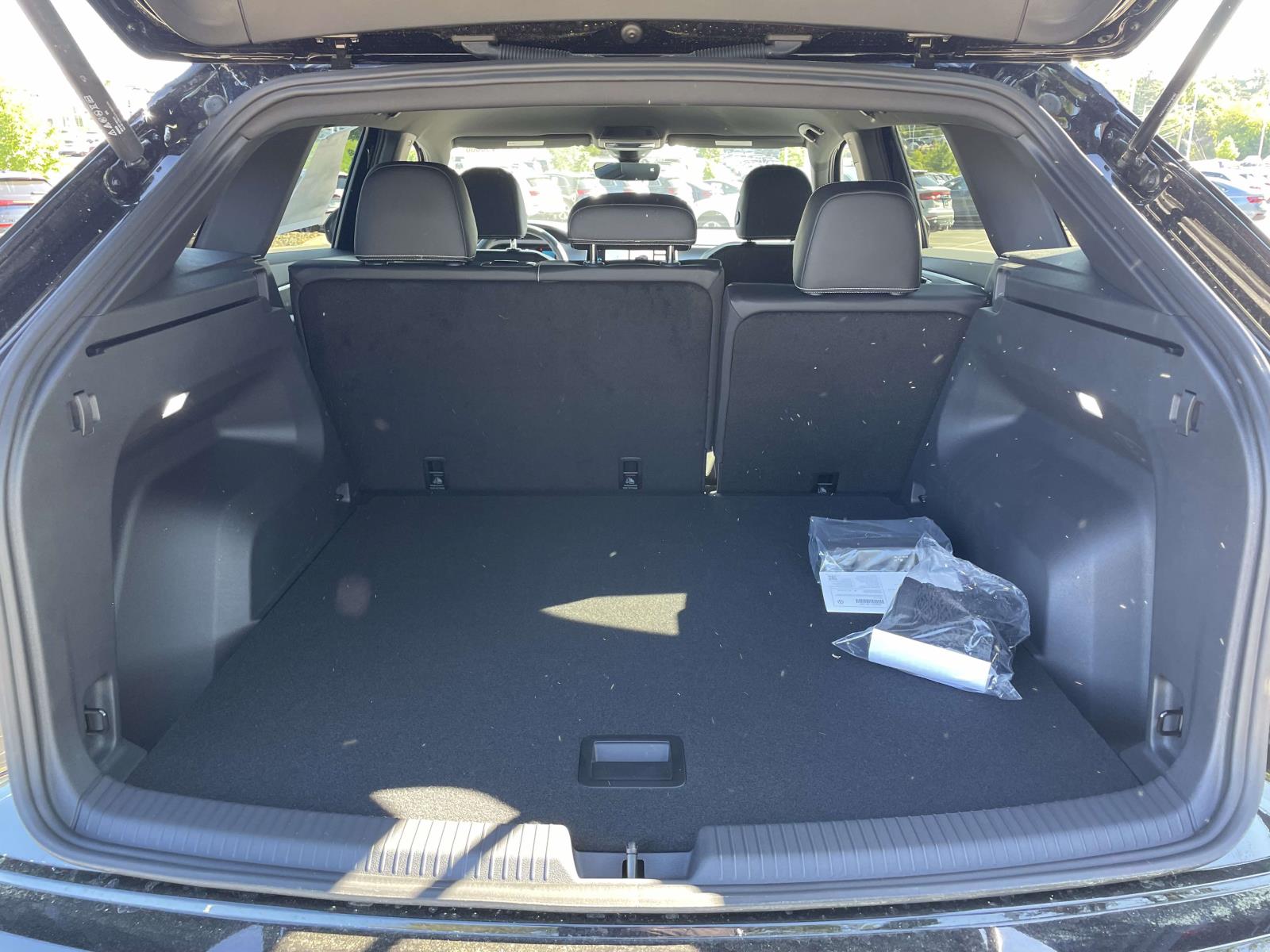 2026 Volkswagen Atlas Cross Sport SE - Photo 10