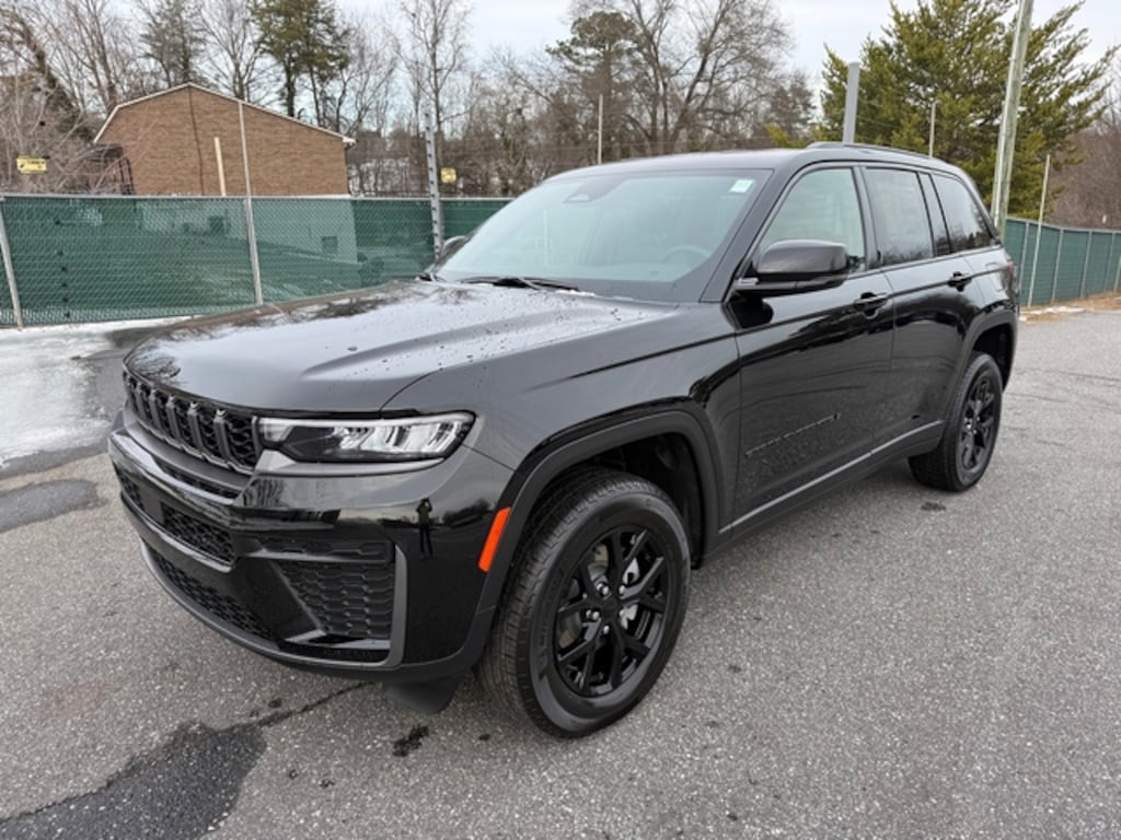 New 2026 Jeep Grand Cherokee Laredo Altitude 4WD Sport Utility