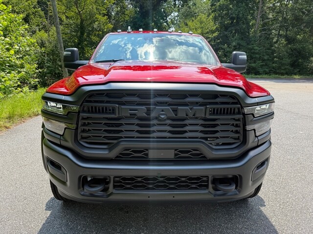 2025 Ram 4500 Tradesman photo 3