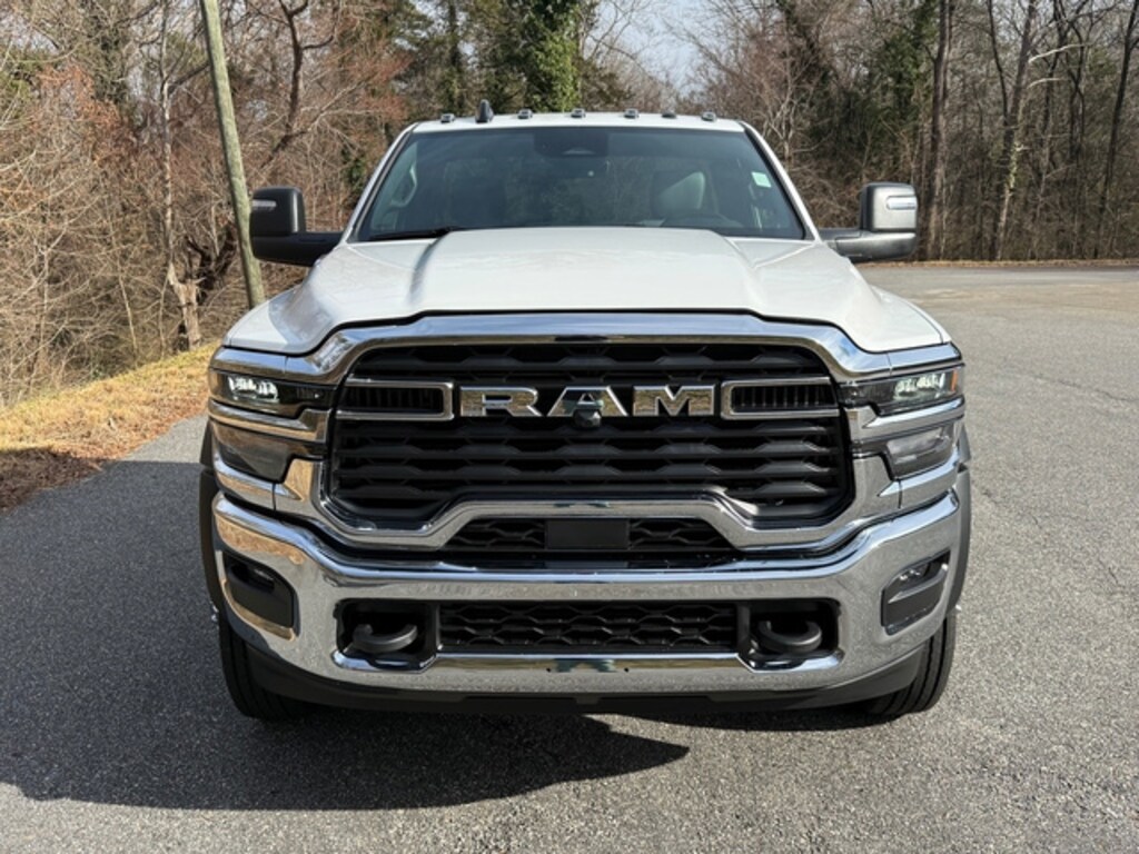 New 2026 Ram 4500 Chassis Cab Tradesman R/C 4WD 60CA Cummins Pickup