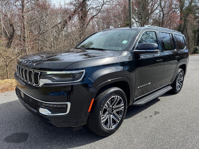 2025 Jeep Wagoneer Base photo 2