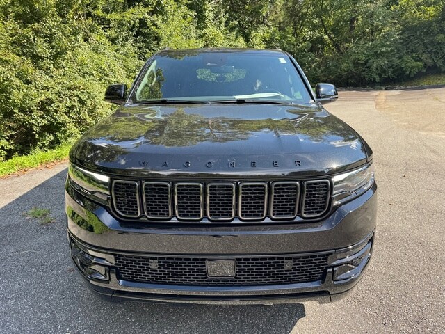 2025 Jeep Wagoneer L Carbide Series II photo 3