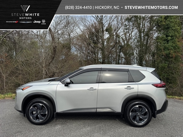 2021 Nissan Rogue SV FWD's photo