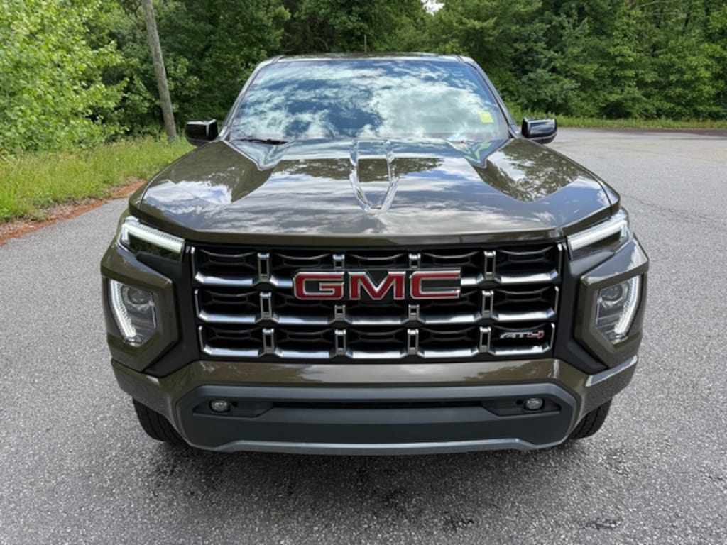 Used 2025 GMC Canyon 4WD AT4 Truck Crew Cab
