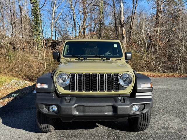 2025 Jeep Wrangler Sport S photo 3