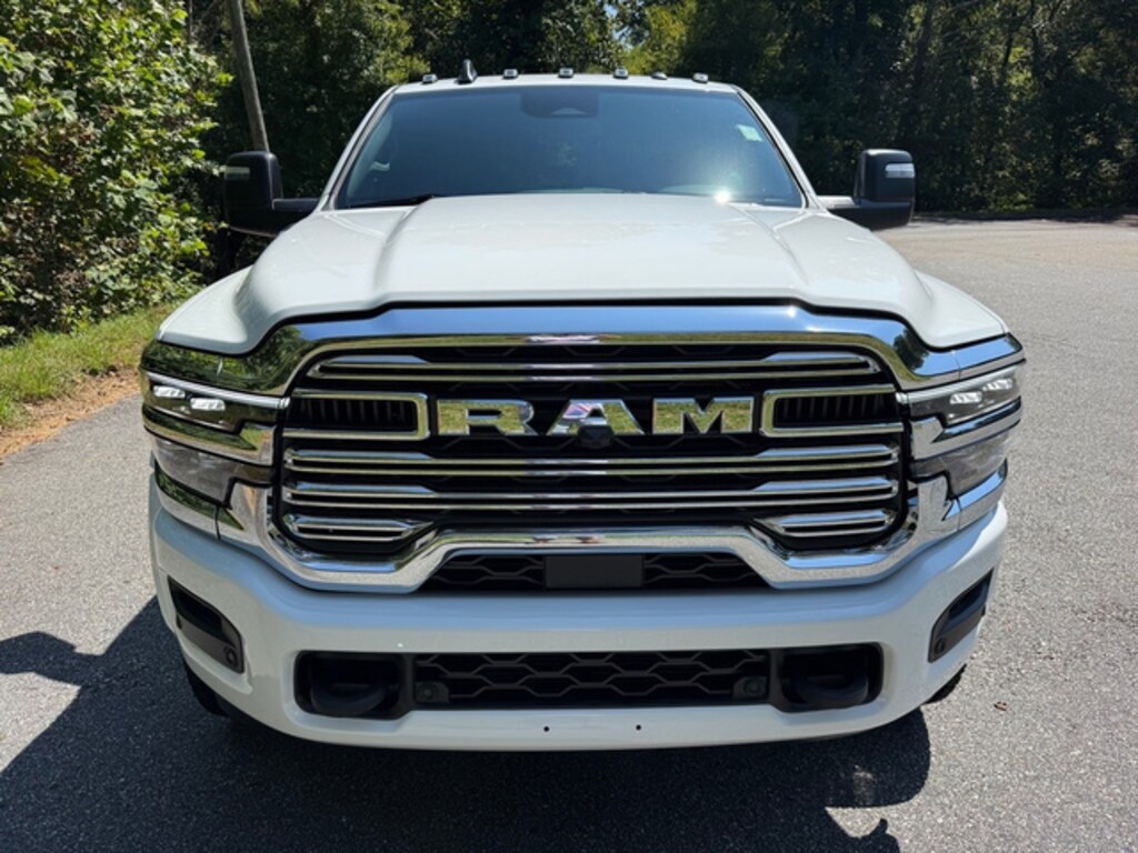 New 2026 Ram 5500 Chassis Cab Big Horn/Laramie Crew 4WD 84 CA Cummins Pickup