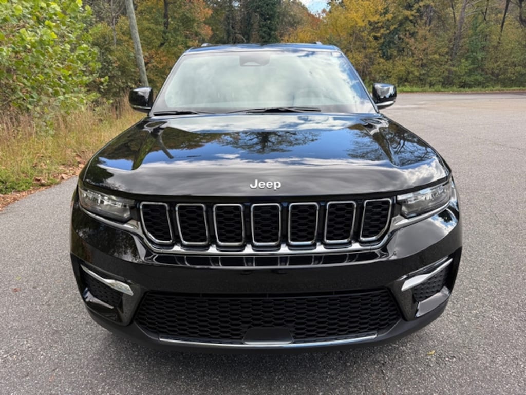 New 2025 Jeep Grand Cherokee Limited 4WD Sport Utility