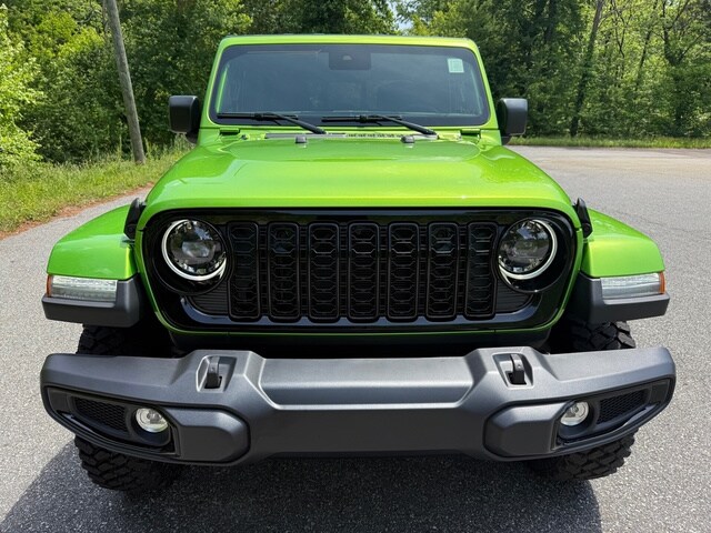 2025 Jeep Gladiator Willys photo 3