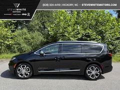 2026 Chrysler Pacifica Pinnacle Passenger Van