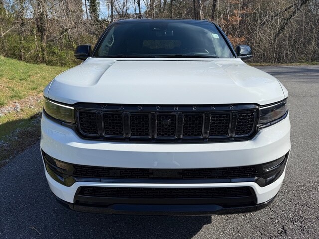 2025 Jeep Grand Wagoneer Obsidian II photo 3