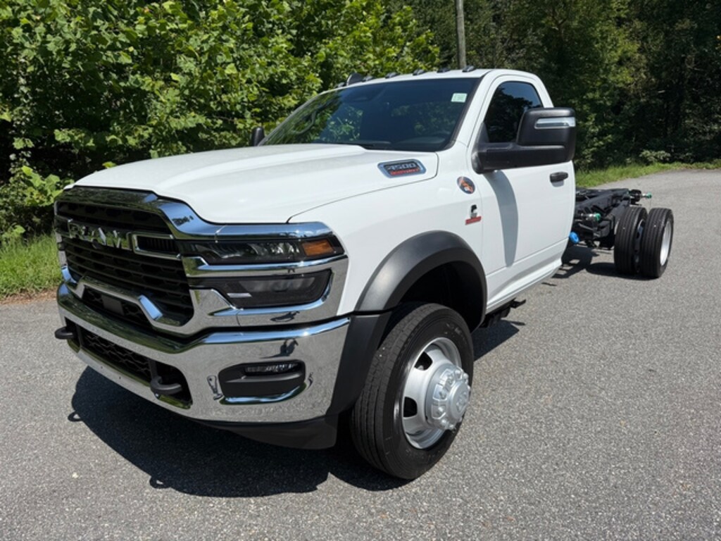 New 2025 Ram 4500 Chassis Cab Tradesman R/C 2WD 108 CA Cummins Pickup
