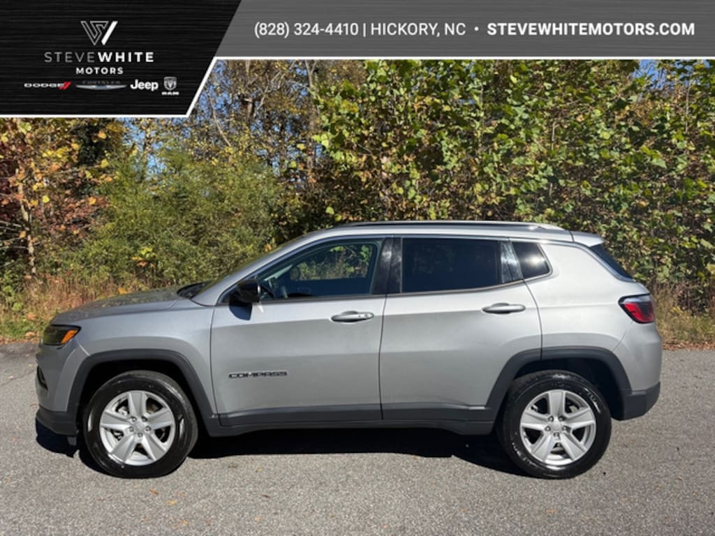 Used 2022 Jeep Compass Latitude 4WD SUV